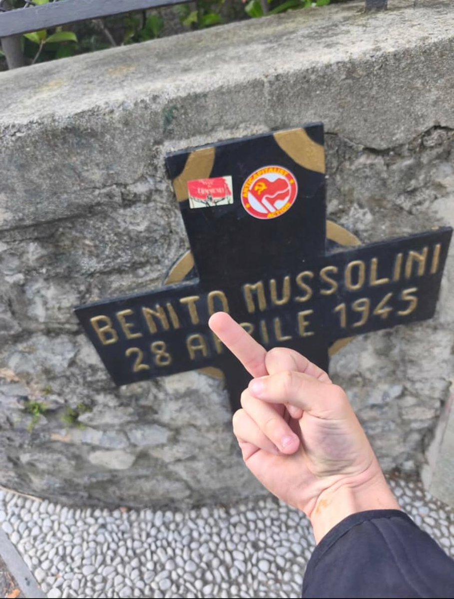 ultras_antifaa's tweet photo. fck benito mussolini. https://t.co/cTJaxs1yme
