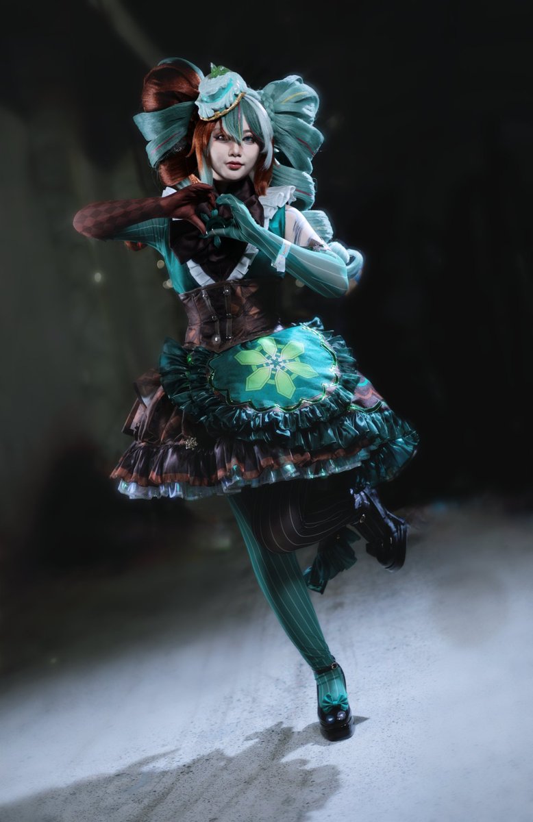 Hellea9's tweet photo. I am ready to put on a show! 

#Marvelrivals #marvel #lunasnow #cosplay https://t.co/oWc83hH8BD