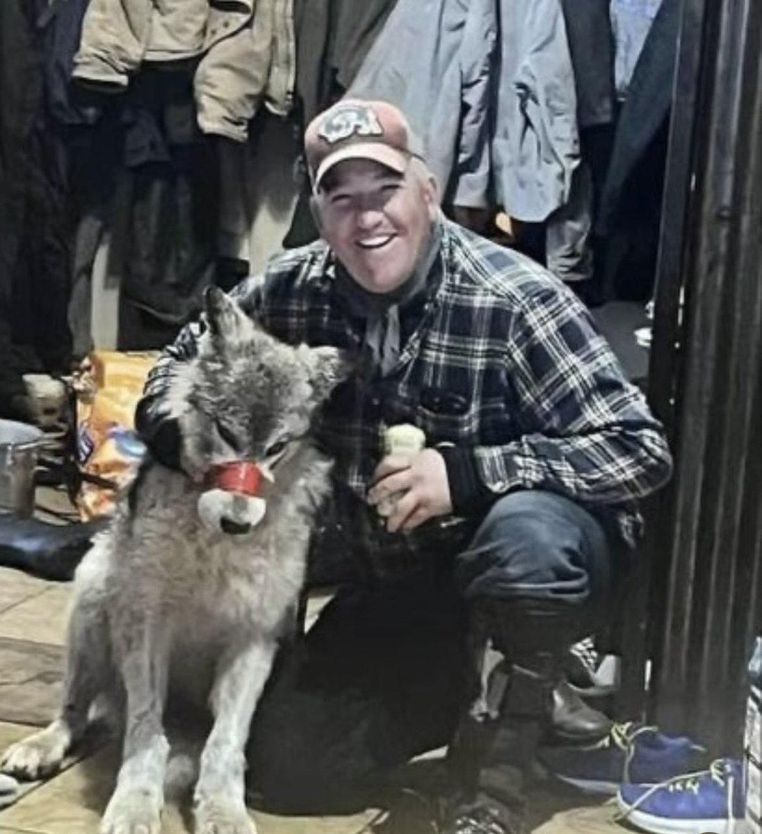 Xpose Trophy Hunting tweet media