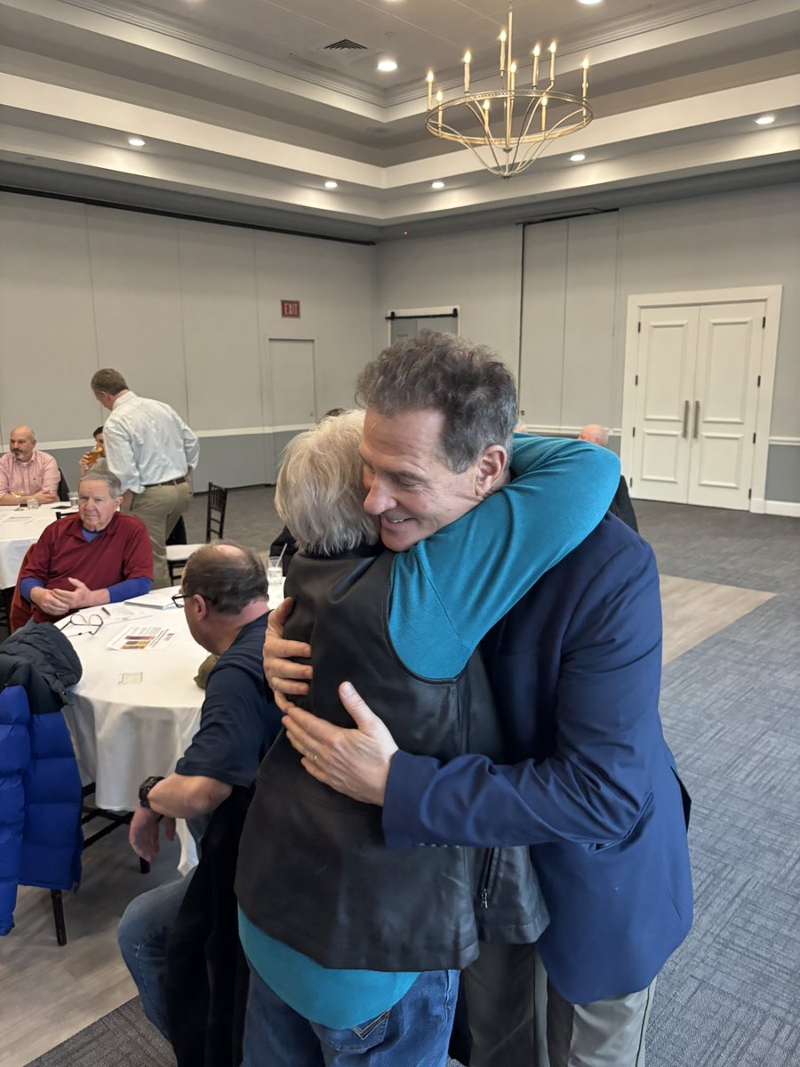 SenScottBrown's tweet photo. Amazing night in Nashua with the Republican Committee. The momentum is building.

Grateful for the powerful support and kind words from Senator Kevin Avard. It means a lot and only fuels this fight.

We’re not slowing down. But we need you.

Step up and join us → https://t.co/L0XlBY9qAm
