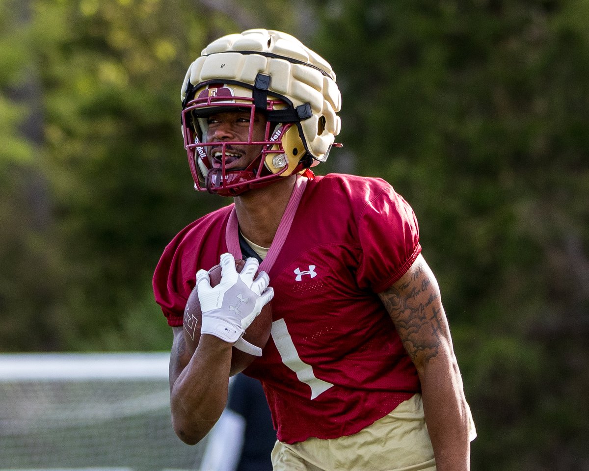 Elon Football tweet media