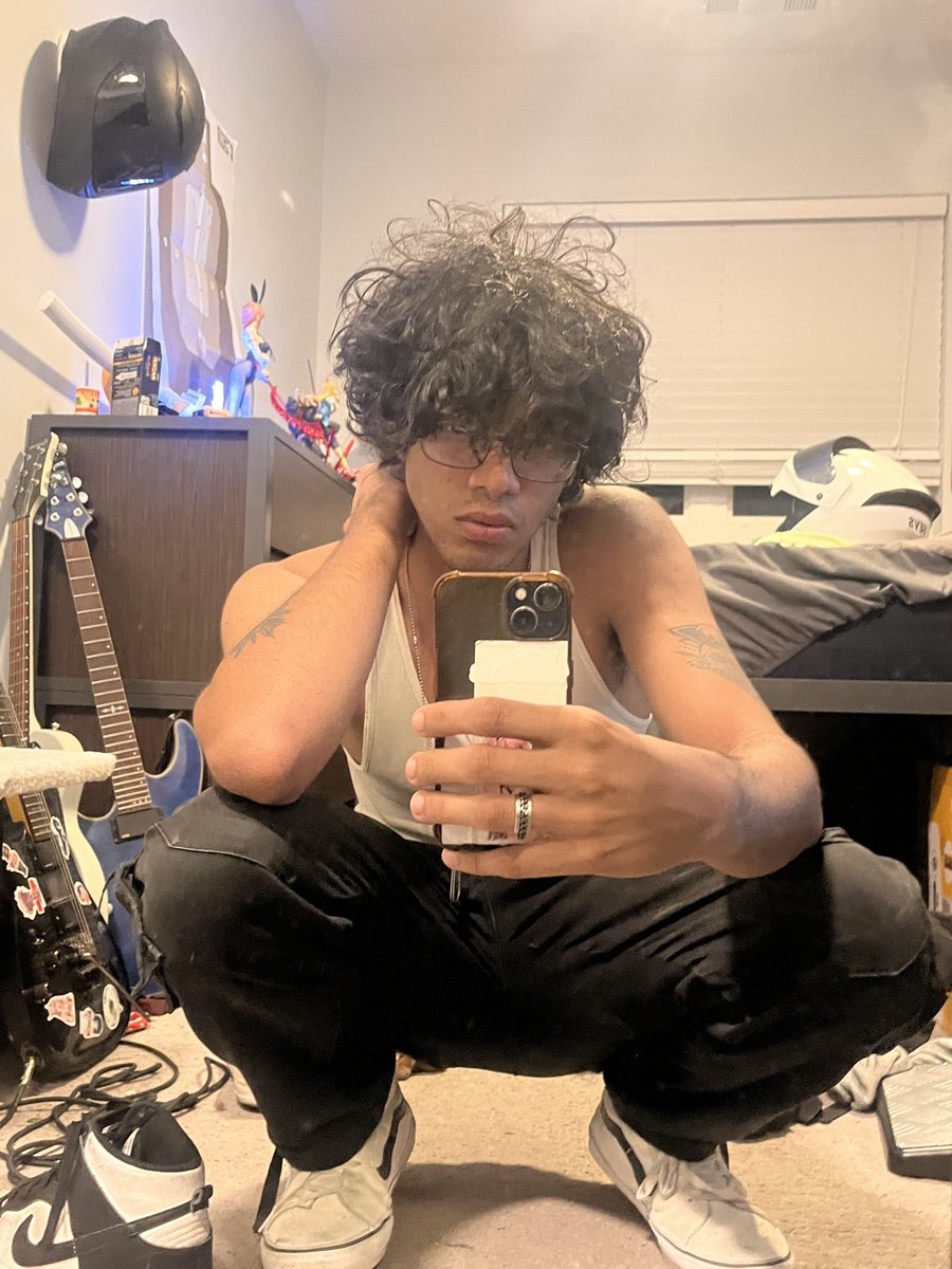 CreamyR55180's tweet photo. Boredddd :3 

https://t.co/aQSjXQZaBZ https://t.co/HpPuTx51Xv