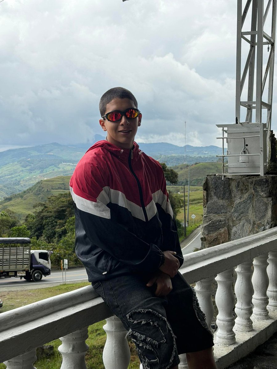 Thomasvelaas's tweet image. Parchado #parati