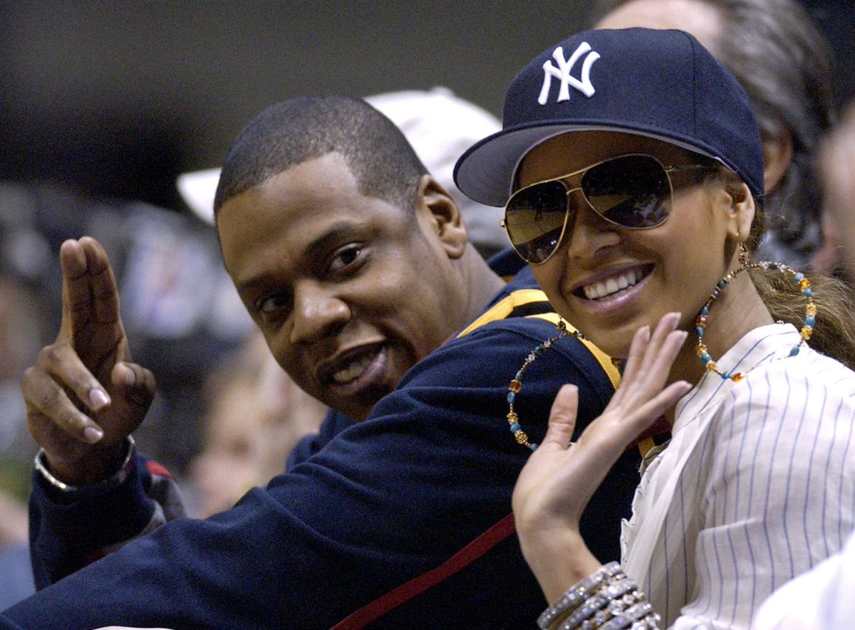 BAEYONCE 🐝 tweet media