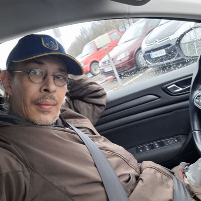 Mini Lulu tweet media