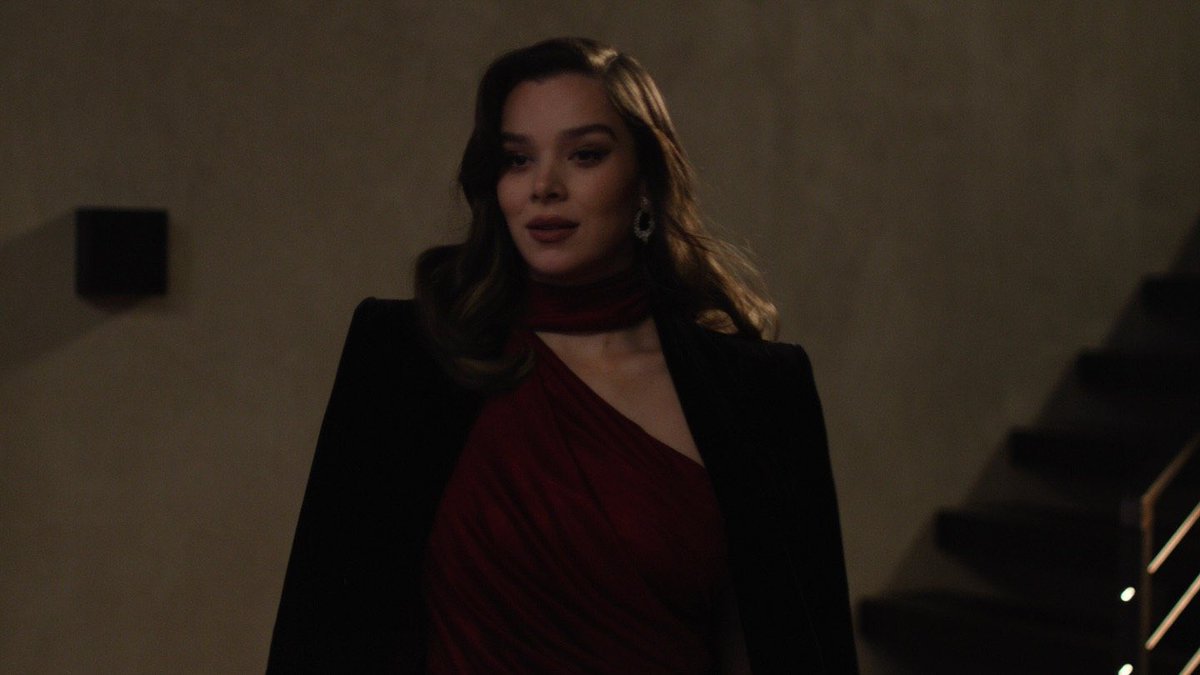 best of hailee steinfeld tweet media