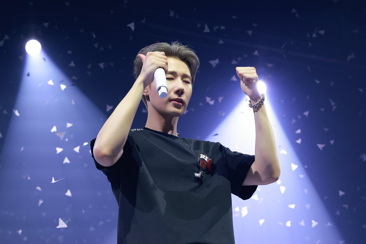 안녕, 오로라 tweet media