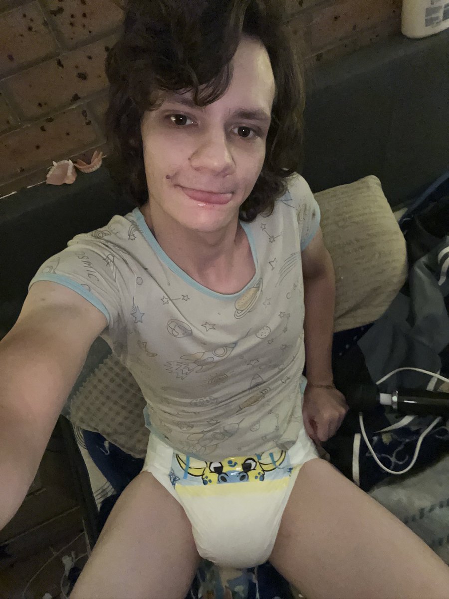 ABDLMANGO's tweet photo. Owoo things have changed. Owoo #ABDL #diaperfurry #diaperboy #diaperTwink #abdlcomunity https://t.co/WiOtpiJ5dH