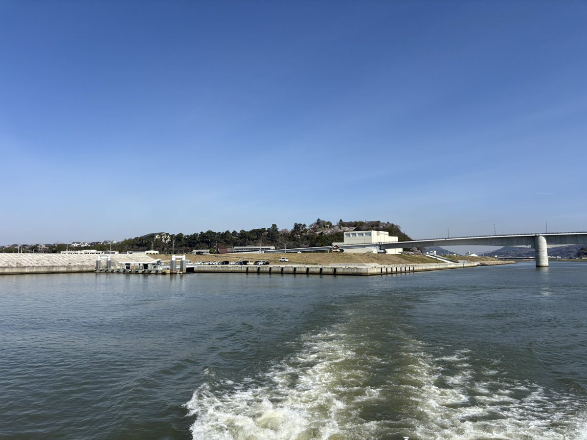 ムトウ tweet media