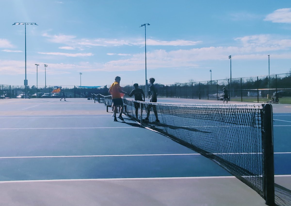 Howell Tennis tweet media