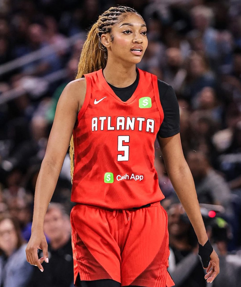 I talk hoops 🏀 tweet media