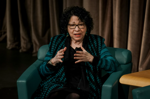 ABAJournal's tweet image. Sotomayor criticizes Kavanaugh over immigration stops concurrence. ow.ly/r70C50YFKXg #SCOTUS #immigrationlaw