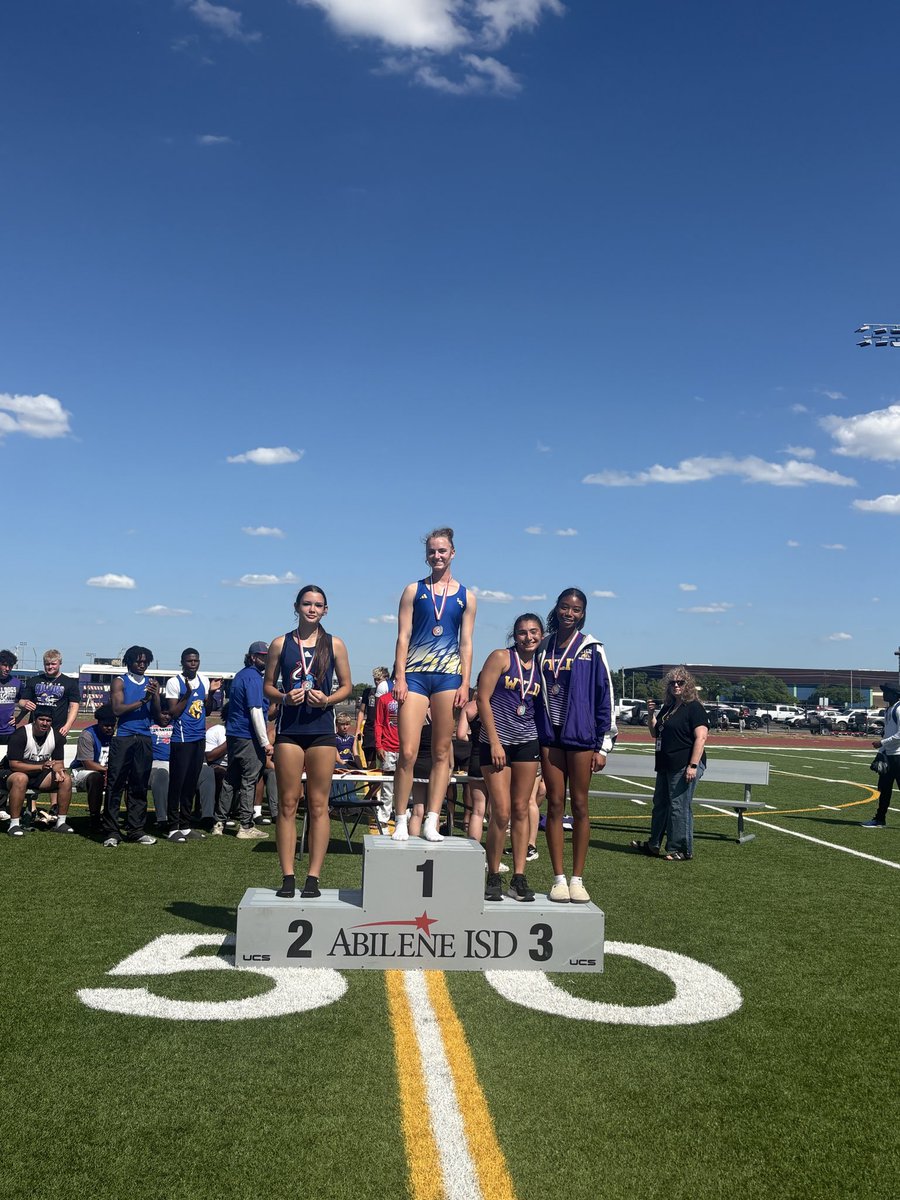 WFMaverickVB's tweet photo. Congratulations to Savannah McClure for placing second in high jump at the District 4-5A Track Meet! 
#MavsOnTop
#TheStandard https://t.co/kUxkHUz7qS