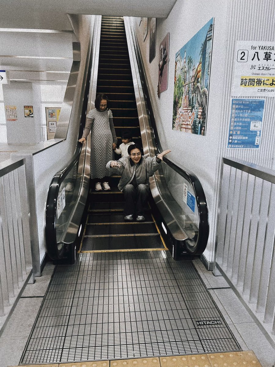 BlackjellyDevil tweet media