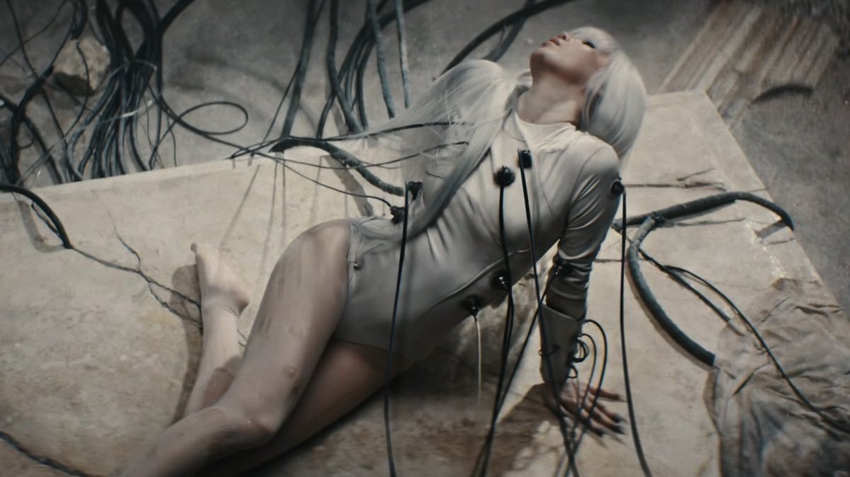 spinorbinmusic's tweet image. 😇🤖✨ Lisa delivers ethereal, android-like visuals in the ‘Bad Angel’ music video—out now on all streaming platforms! 🔥🎶 #LISA #BadAngel #NewMusic