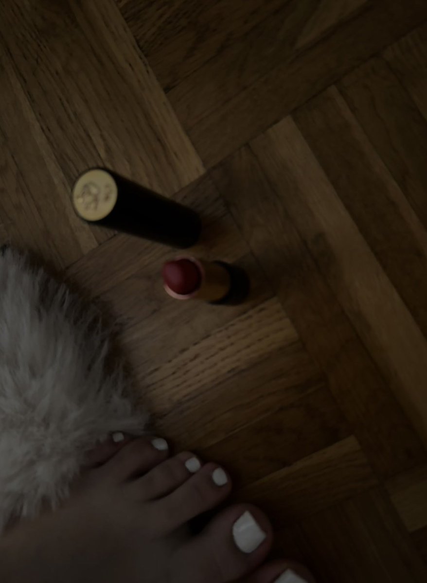 HerrinXeniaaccr's tweet image. Welcher Zahlsklave is noch wach und will mir sein ganzes Geld geben🤑

Wenn du Opfer zu viel Angst hast Like und reposte und ich dm dich ❗️

Deine 19 Jährige Herrin Xeniaaa.crr

#zahlsklave #paypal #tribut #paypig #feet