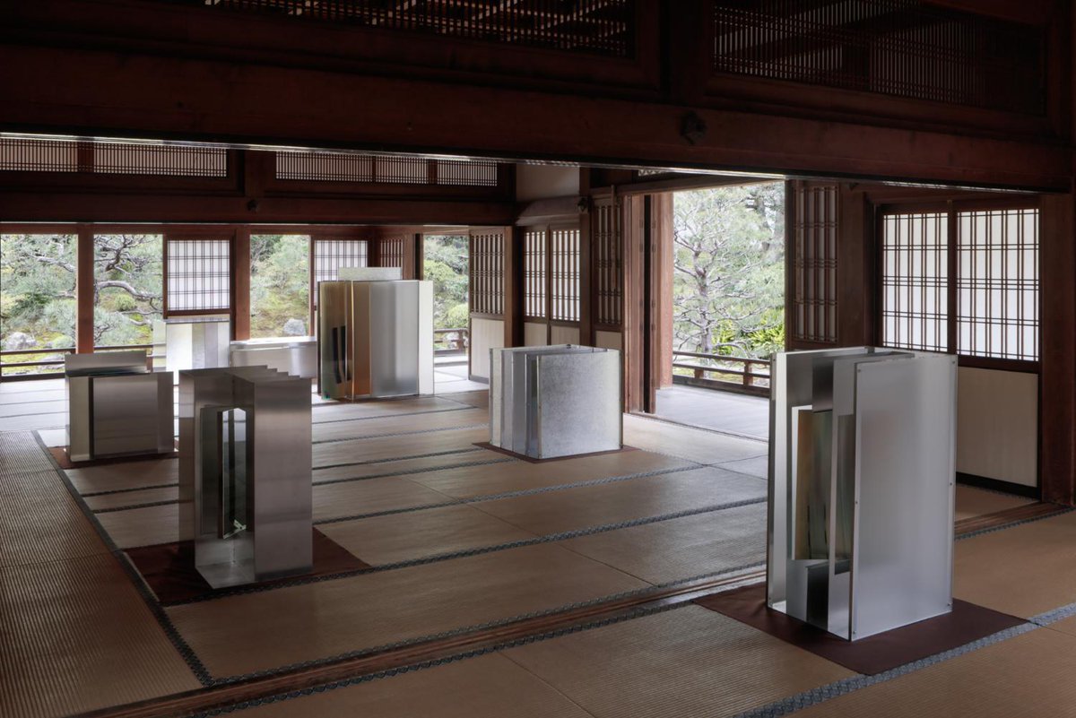 FASHIONSNAP tweet media