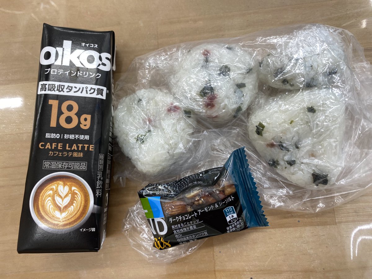 ひより tweet media