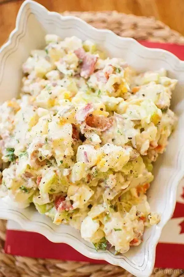 Living_Lou's tweet image. Make this TASTY potato salad!

I LOVE the added pickles, eggs + red onion. 

RECIPE: buff.ly/2root5F
#ad #cooking