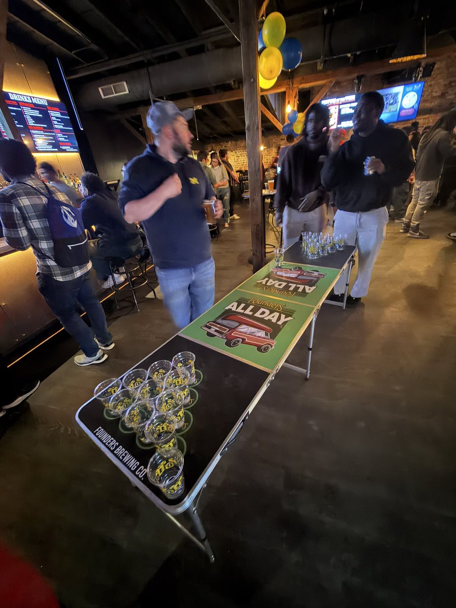 a2brandon tweet media