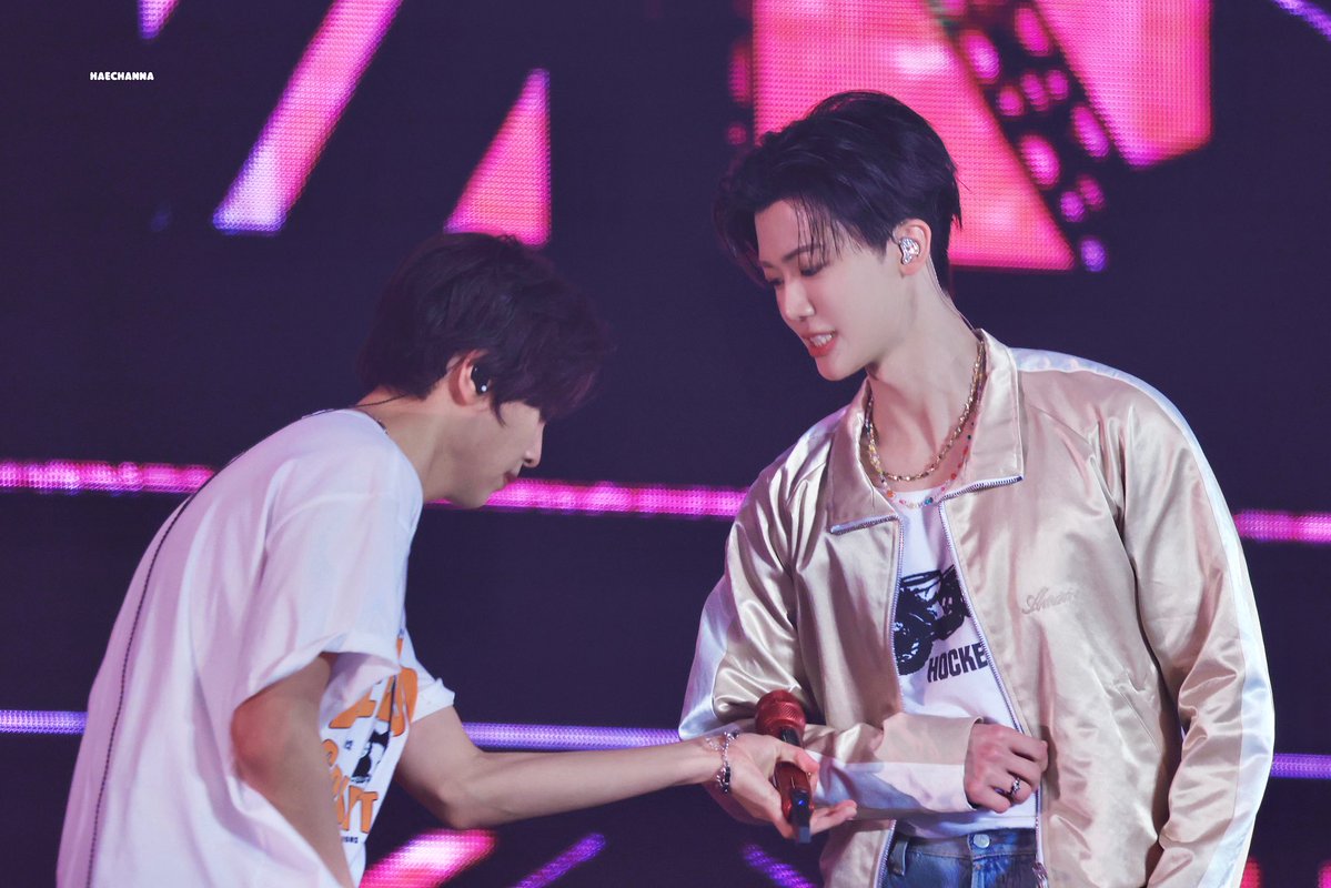 #해찬 #HAECHAN
#재민 #JAEMIN 

둘이 진짜 웃긴다