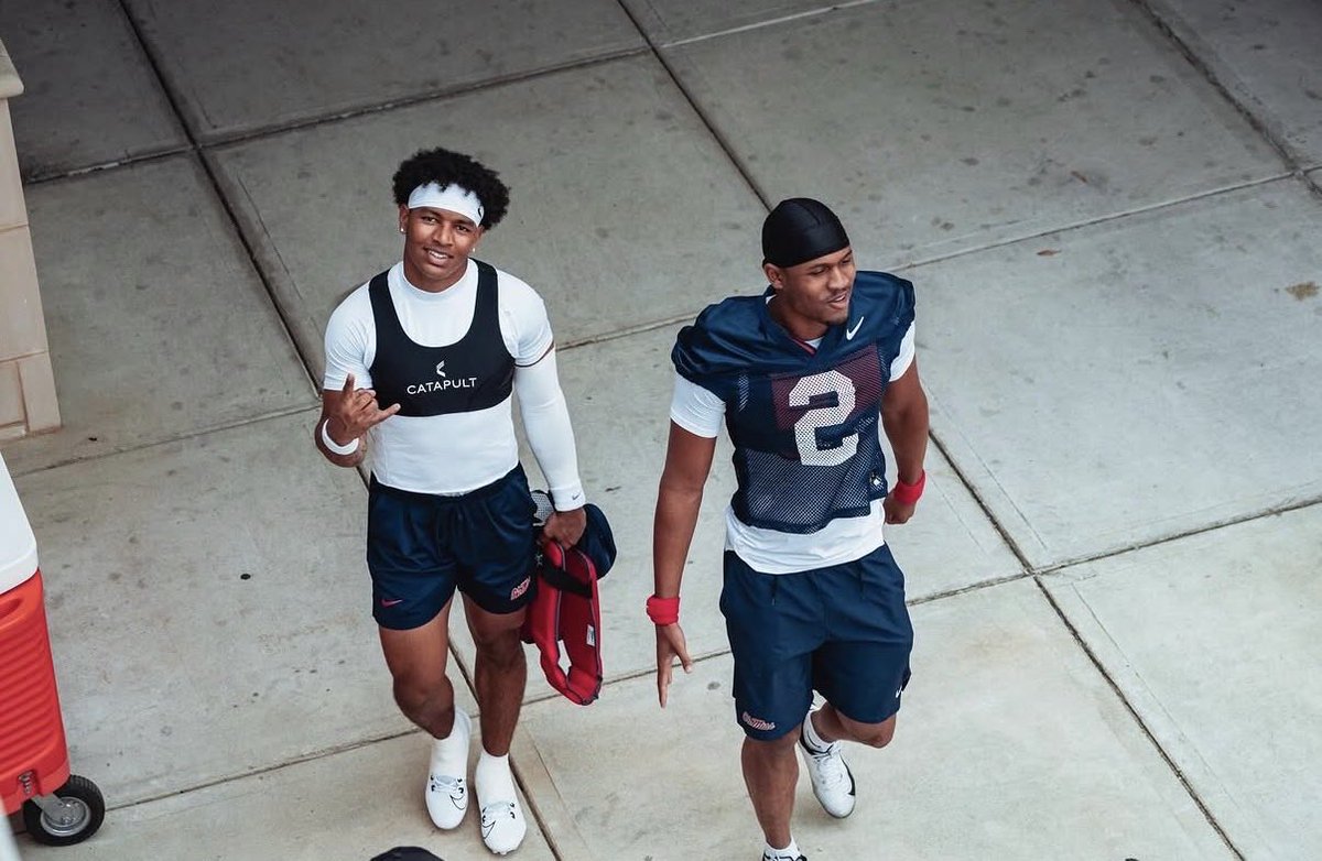 EverythingRebs's tweet photo. Trinidad x Deuce

The present &amp; the future 🔥

(📸 @OleMissFB) https://t.co/nzjzI9M3kZ