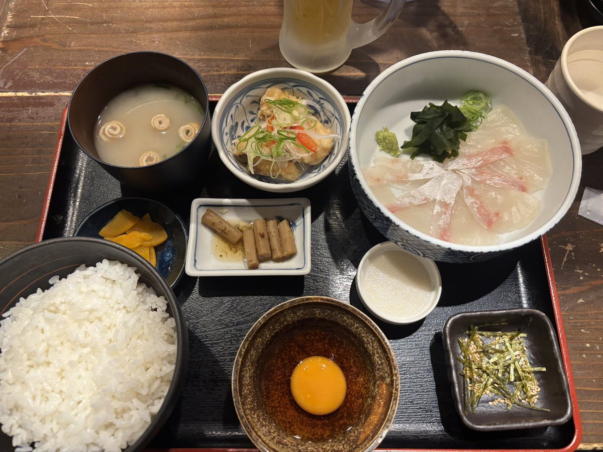 satosukeeeee's tweet photo. 喜助の宿松山駅前店
ご馳走様でした
今治も良かったけどこちら最高でした
ウェルカムドリンクサウナ風呂岩盤浴ご飯も充実
ロッカーキーで会計しない仕様だから受付で精算も無し
色々と無駄を排除して完成形なんじゃないか？
タオルも着替えもアメニティもあるし松山来たらここ！住みたい😊
#喜助の湯 https://t.co/YU9A8NwSHq