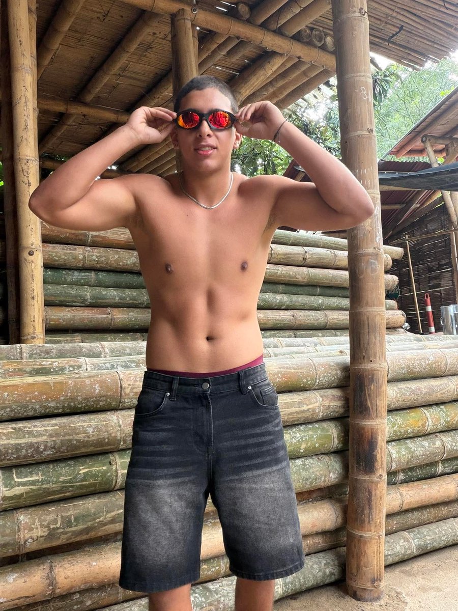 Thomasvelaas's tweet image. Bacano #parati