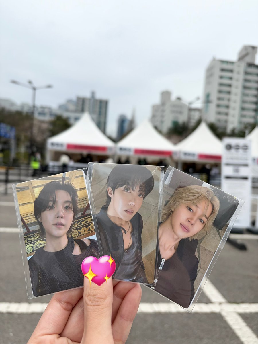 かなやん🐱 tweet media