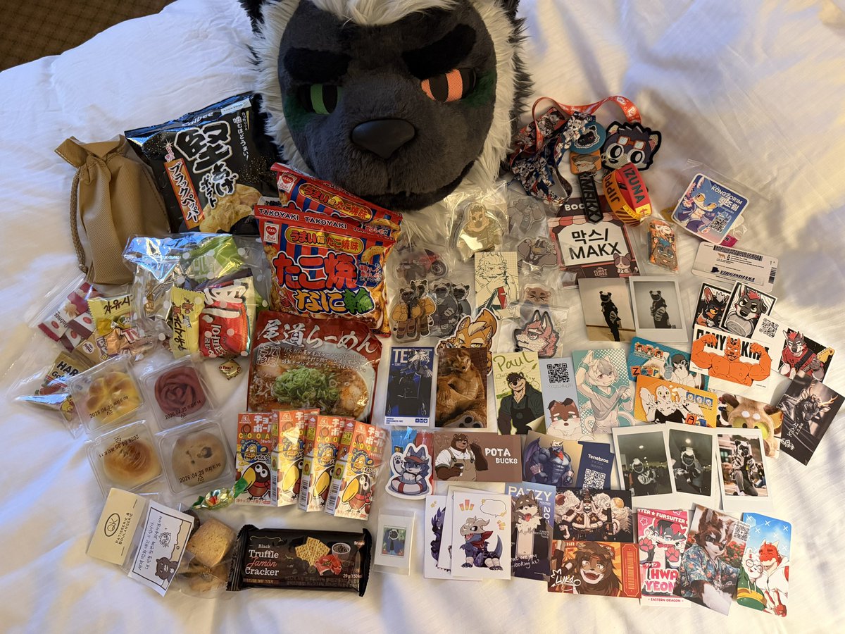 𝙈𝘼𝙆𝙓🔜FURSTCLASS tweet media