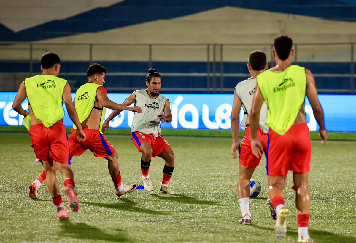 INDES El Salvador tweet media