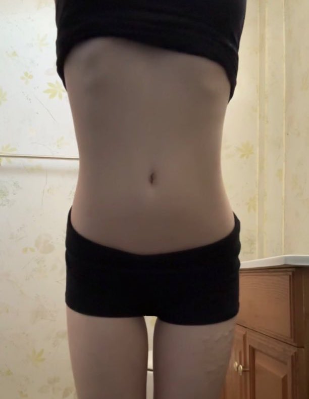 mimi ᯇ day 11 binge free ᢉ𐭩 tweet media