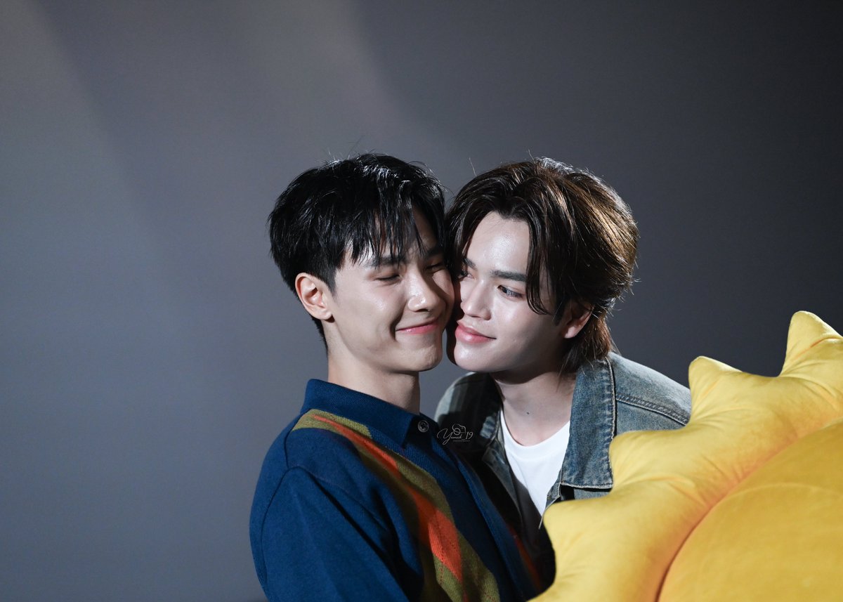 photobyyamed's tweet image. ไปทำครอป 4 แบบมาให้คั้บ
1x1
Header twitter
Bg iphone
Bg com
JUNIORMARK JUMMO X GOHAN
#SFxJuniorMarkJummo 
#JuniorMark