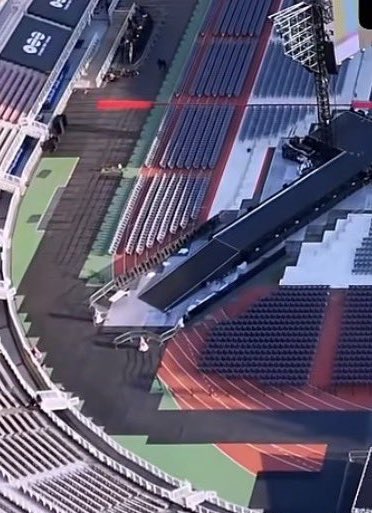 clary🪭 VAI VER O BTS tweet media