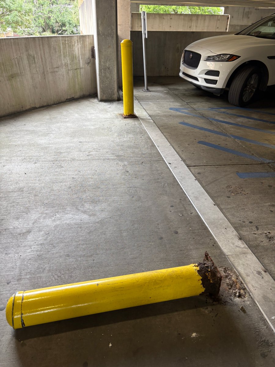 Steve Barton tweet media