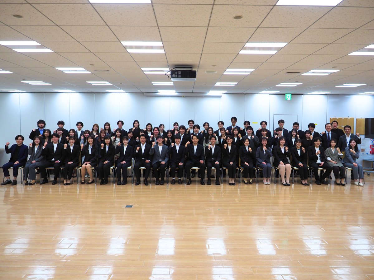 digital_1994's tweet photo. 🌸2026年新卒入社式を実施しました🌸
今年は、東京と沖縄コーラルオフィスあわせて、新たに69名の新入社員の皆さんをお迎えしました。  私たちと一緒に、新しい価値創造の実現に向けて成長していきましょう！ https://t.co/ank9PNAqLs