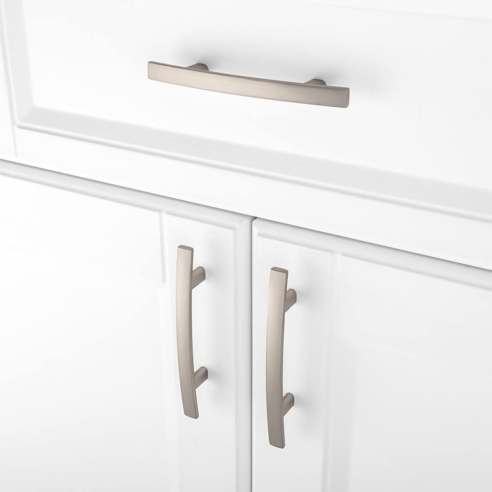 usstoneoutlet's tweet image. The perfect finishing touch for your remodel! Our Curve Handle in brushed nickel offers a modern, elegant look for any cabinet.

zurl.co/0poNL 

#CabinetHandles #BrushedNickel #HomeRenovation #HomeDesign #USStoneOutlet