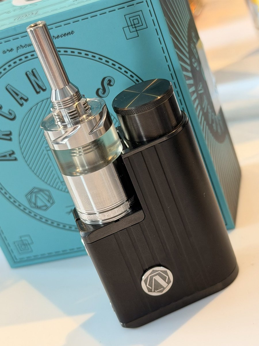 ナダクマタロウ tweet media