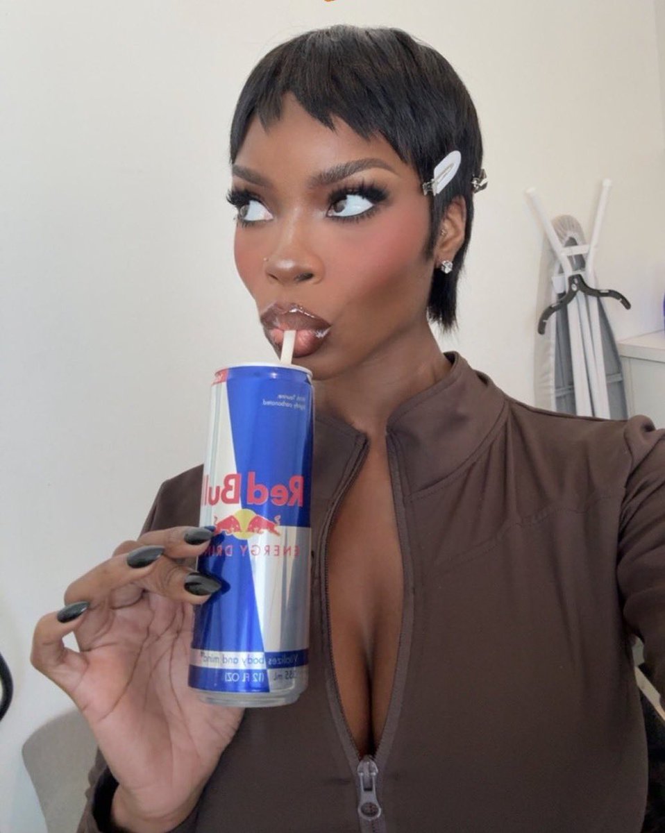 siuolw's tweet image. #myola