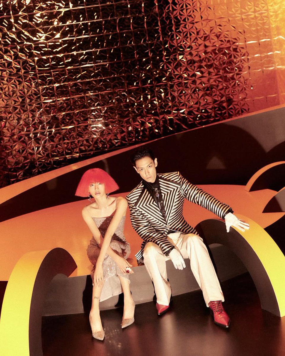 [PHOTO] 260408 | Nana and T.O.P for his comeback music video "Studio54"!

#NANA #나나 #임나나