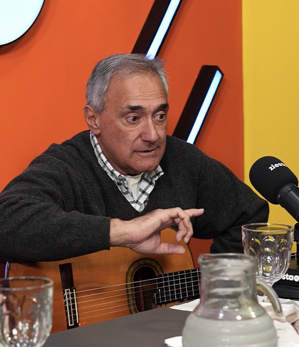 ZiestaTv tweet media