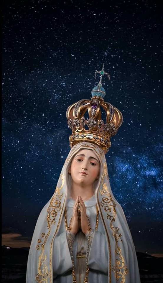 Regina caeli, laetare, alleluia. 
Quia quem meruisti portare, alleluia.
Resurrexit, sicut dixit, alleluia. 
Ora pro nobis Deum, alleluia.

Gaude et laetare, Virgo Maria, alleluia. 
Quia surrexit Dominus vere, alleluia.

Oremus. Deus, qui per resurrectionem Filii tui, Domini
