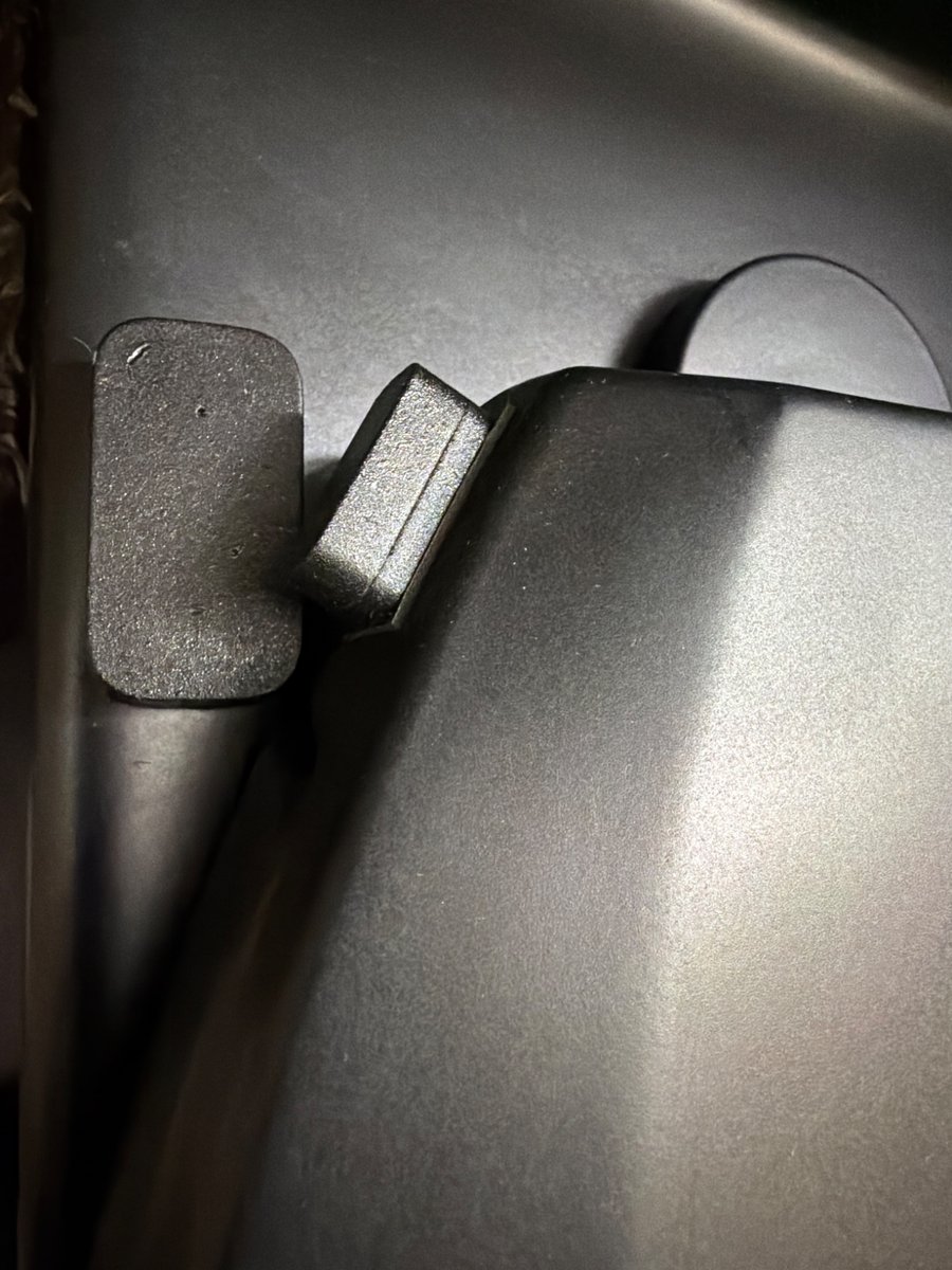 The Graphic Master tweet media