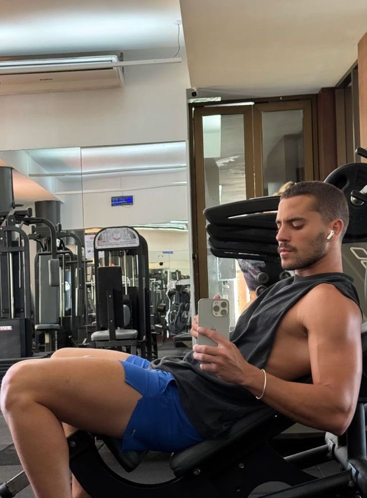 ᅟᅟ pollo tweet media