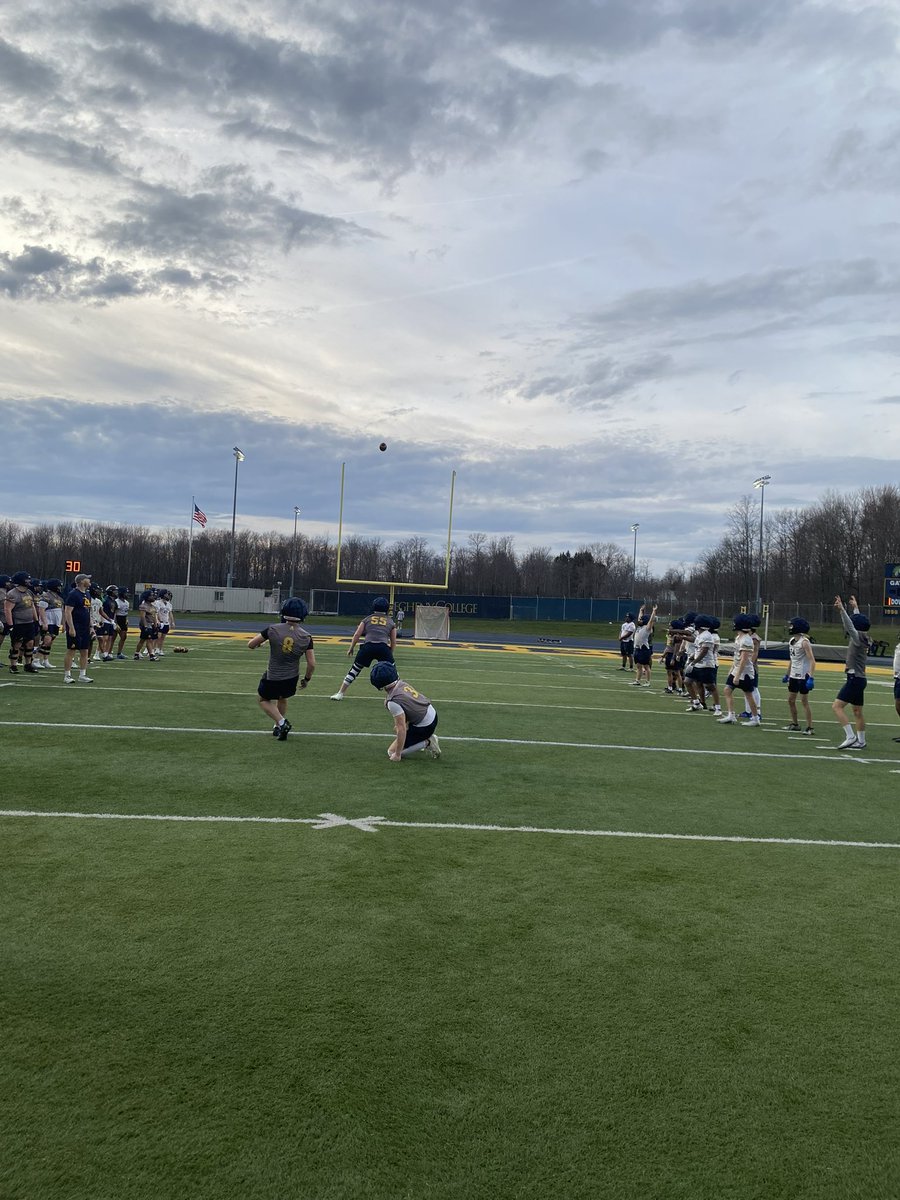 Allegheny Football tweet media