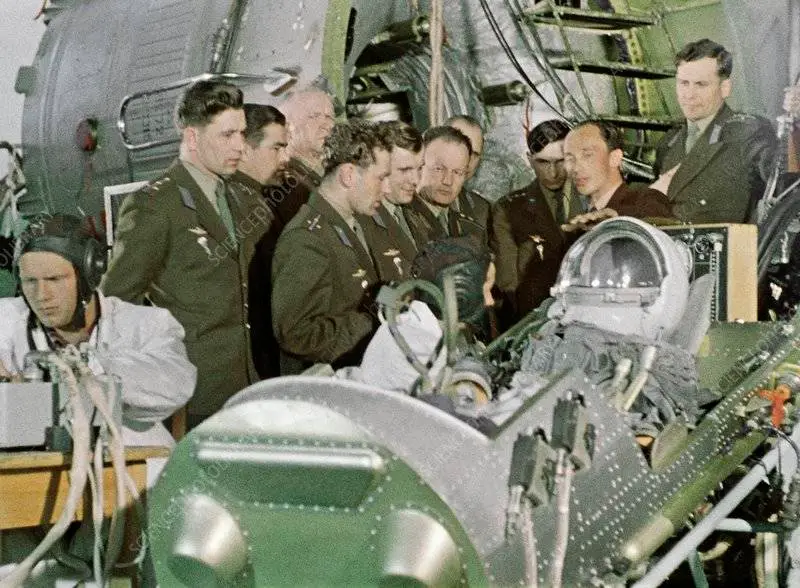 Stunning Revelations tweet media