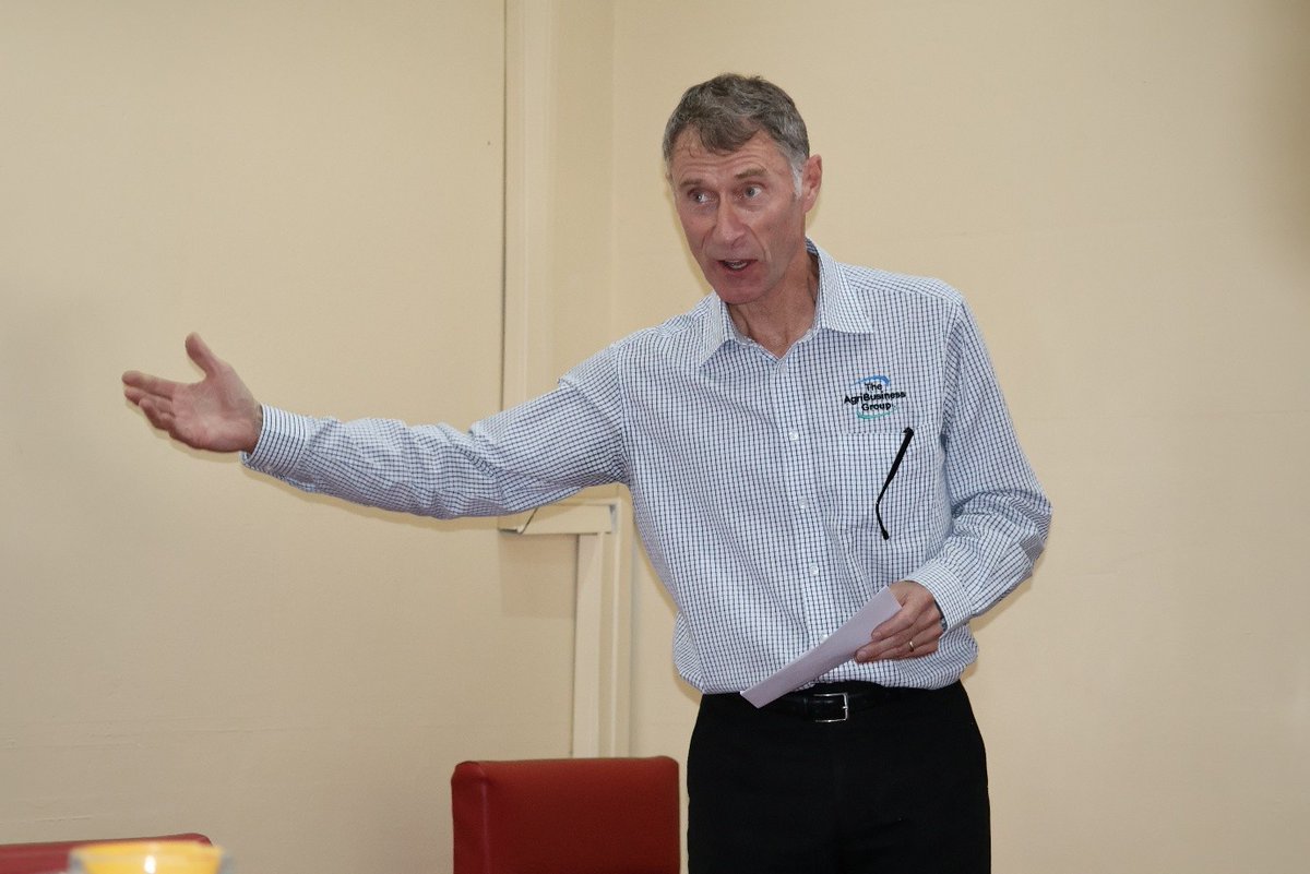 The FijiGAP National Interpretation Guidelines have been officially delivered to the Ministry of Agriculture. 
This new certification system, based on GLOBALG.A.P. standards, will help farmers access premium export markets in Australia and New Zealand.

#FijiGAP #PHAMAPlus