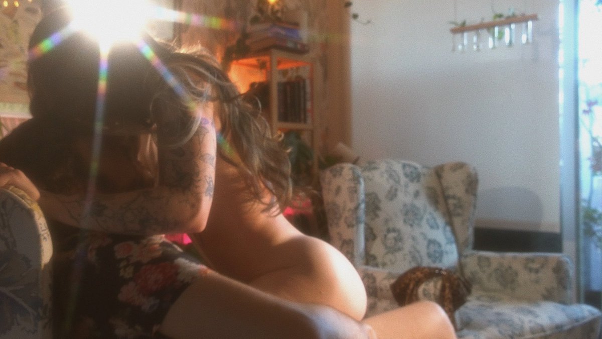 Lana Bee on Fansly 🩵🔪 tweet media