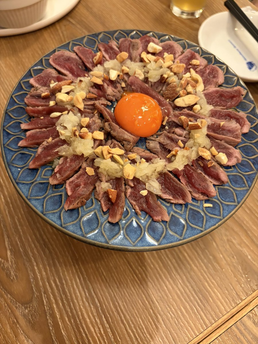 エイト tweet media