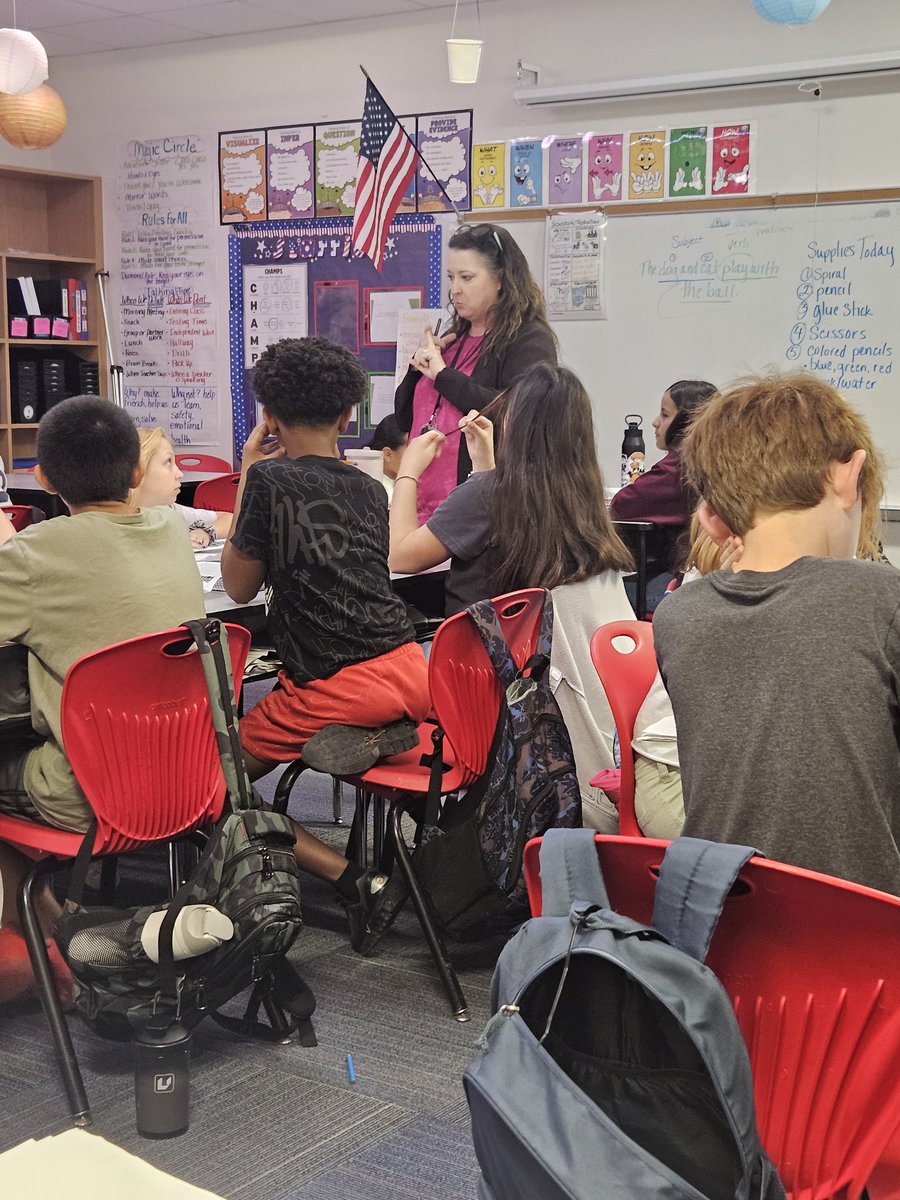 SSralonso's tweet photo. Had the chance to model a 5th grade RLA lesson at Mayfield, and the teacher immediately put it into action with the next class. Followed by a meaningful debrief full of great “aha” moments. 📚✨ @PrincetonISD @GNievesEDU https://t.co/5iC4m8b1Ku